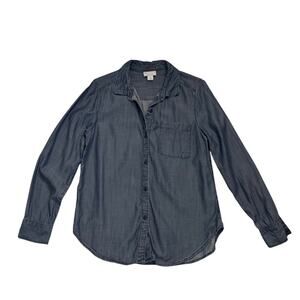 2/$30 Blue Denim Button Down Shirt Medium Relaxed Fit Jean Top Chambray Lyocell